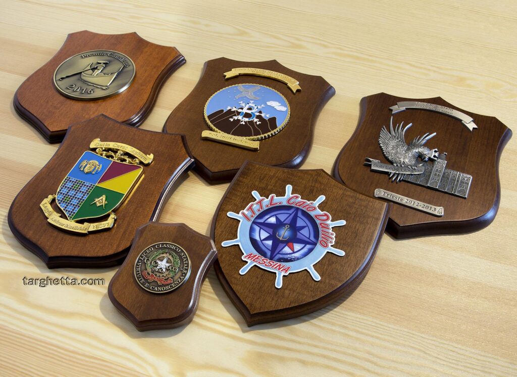 Crest personalizzati, gadget "storico"